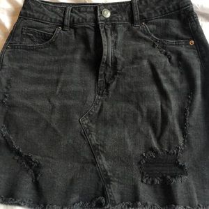 WILD FABLE DISTRESSED BLACK DENIM SKIRT